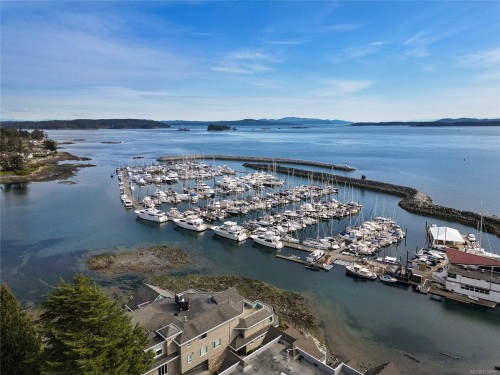 302-9870 Second St, Sidney, BC - Outdoor With Body Of Water With View