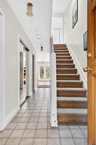 111 Baker Rd, Salt Spring, BC 