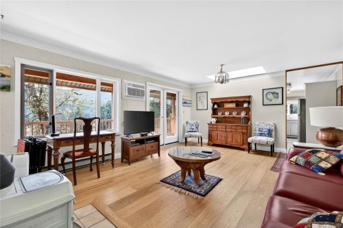 111 Baker Rd, Salt Spring, BC 