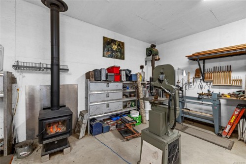 13475 Cedar Rd, Ladysmith, BC 