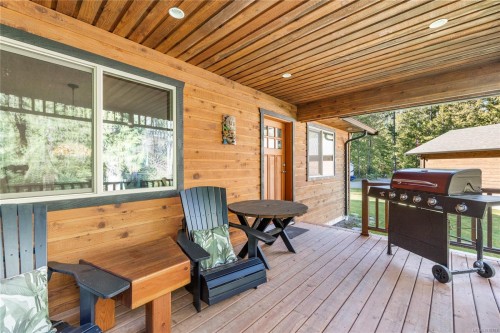 13475 Cedar Rd, Ladysmith, BC 