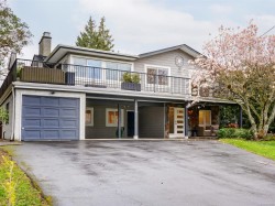 1016 Clarke Rd Central Saanich, BC V8M 1C7