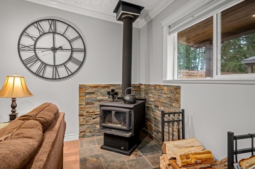 1941 Burdyny Rd, Comox, BC 