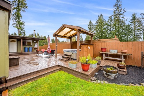 1941 Burdyny Rd, Comox, BC 