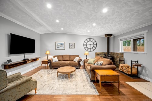 1941 Burdyny Rd, Comox, BC 