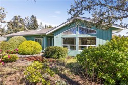 619 Johnstone Rd  Parksville, BC V9P 2A5