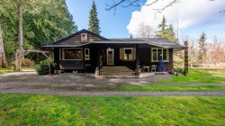 8131 Macartney Dr Fanny Bay, BC V0R 1W0