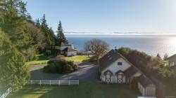 9193 West Coast Rd Sooke, BC V9Z 1G3