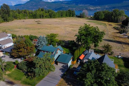 7331 Fintry Delta Road  Kelowna, BC V1Z 3V2