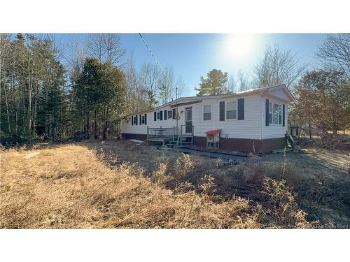 225 Waterville Rd, Waterville, NB 