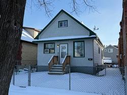 429 Parr ST  Winnipeg, MB R2W 5G2
