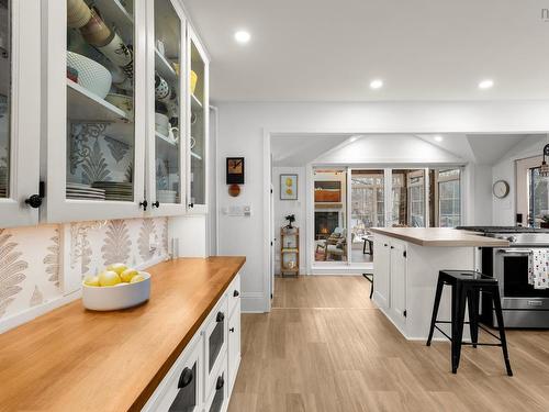 103 Granite Street, Chester, NS - Indoor Photo Showing Kitchen