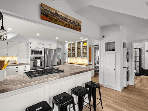 103 Granite Street, Chester, NS - Indoor Photo Showing Kitchen