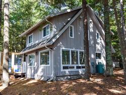 539 Canoe Island Road Middle New Cornwall, NS B0J 2E0