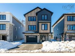 5 Pearlgarden Close  Dartmouth, NS B2X 0C2