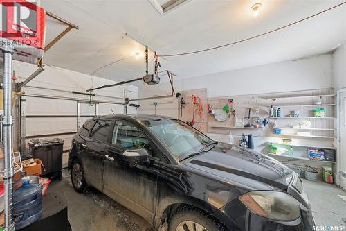 431 Sylvian Crescent, Saskatoon, SK - Indoor Photo Showing Garage