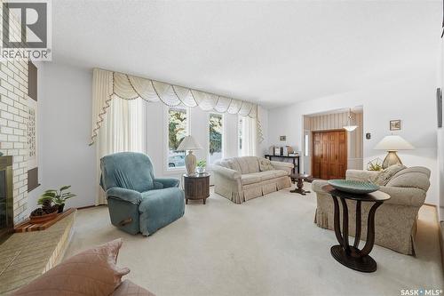 431 Sylvian Crescent, Saskatoon, SK - Indoor Photo Showing Living Room With Fireplace