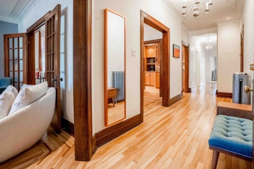 Mud Room - 4220 Av. Marcil, Montréal (Côte-Des-Neiges/Notre-Dame-De-Grâce), QC - Indoor Photo Showing Other Room