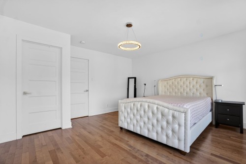 Chambre à coucher principale - 415 Rue Vanier, Brossard, QC - Indoor Photo Showing Bedroom
