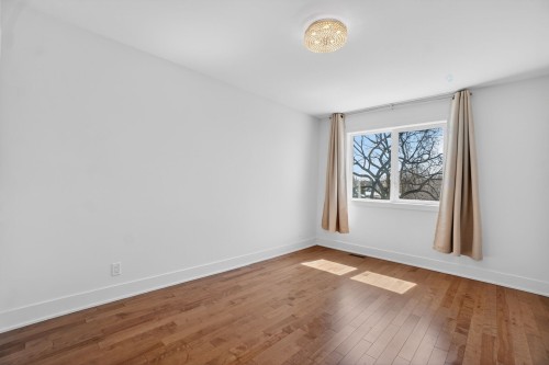 Chambre à coucher - 415 Rue Vanier, Brossard, QC - Indoor Photo Showing Other Room