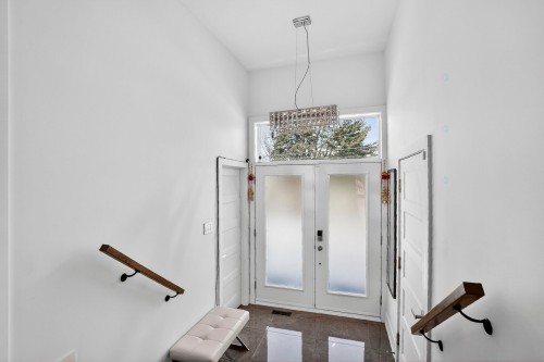 Hall d'entrée/Vestibule - 415 Rue Vanier, Brossard, QC - Indoor Photo Showing Other Room