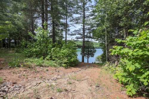 Accès au plan d'eau - 20 Ch. De La Montagne, Ripon, QC 