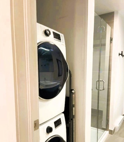 Salle de lavage - 902-1330 Rue Olier, Montréal (Le Sud-Ouest), QC - Indoor Photo Showing Laundry Room