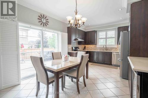 3220 Sorrento Crescent, Burlington, ON - Indoor Photo Showing Dining Room