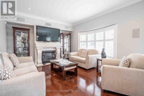 3220 Sorrento Crescent, Burlington, ON - Indoor Photo Showing Living Room With Fireplace