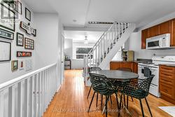 1060 DUNDAS STREET W Toronto, ON M6J 1W8