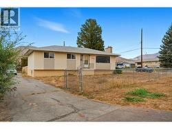 1838 Fleetwood Avenue Kamloops, BC V2B 4S1