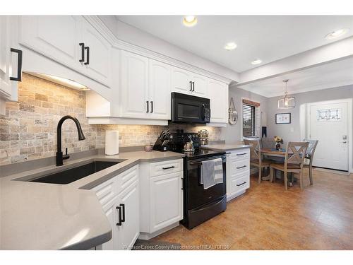 425 St. John, Windsor, ON 