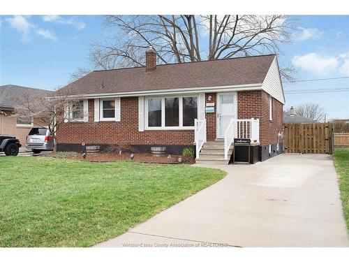 425 St. John, Windsor, ON 