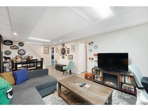 425 St. John, Windsor, ON 