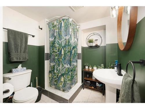 425 St. John, Windsor, ON 