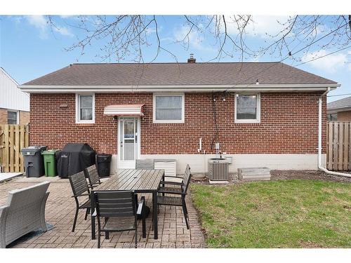 425 St. John, Windsor, ON 