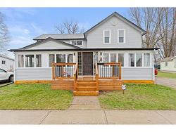 84 MILL Kingsville, ON N9Y 1W2