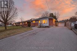 390 ARGYLE STREET Woodstock (Woodstock - South), ON N4S 2G6