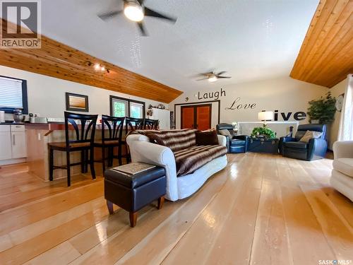 86 Ferguson Bay, Webb Rm No. 138, SK - Indoor Photo Showing Living Room