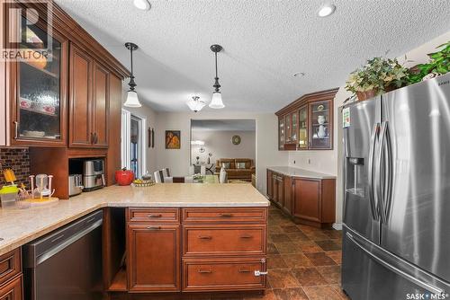 55 Noonan Road, Regina, SK - Indoor Photo Showing Kitchen
