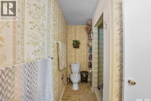 55 Noonan Road, Regina, SK - Indoor Photo Showing Bathroom