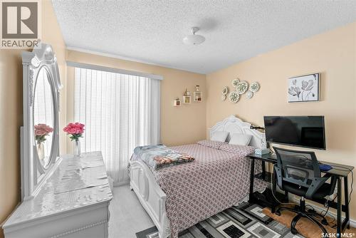 55 Noonan Road, Regina, SK - Indoor Photo Showing Bedroom