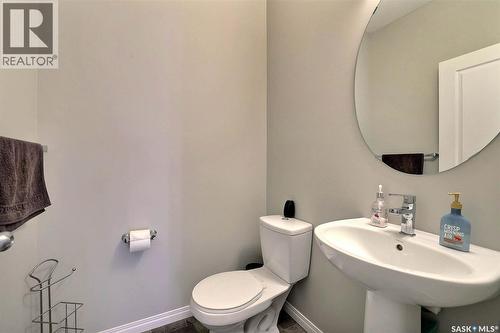 5345 Mckenna Crescent, Regina, SK - Indoor Photo Showing Bathroom