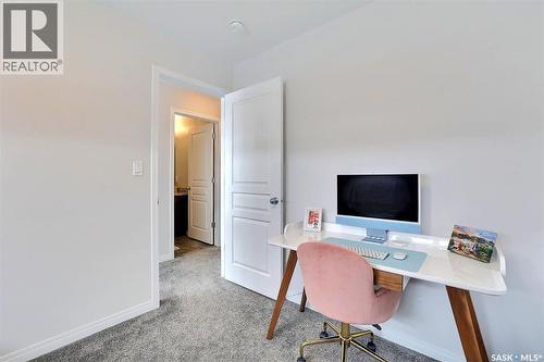5345 Mckenna Crescent, Regina, SK - Indoor Photo Showing Office
