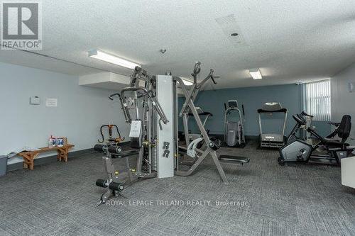 2703 - 323 Colborne Street, London East (East K), ON - Indoor Photo Showing Gym Room