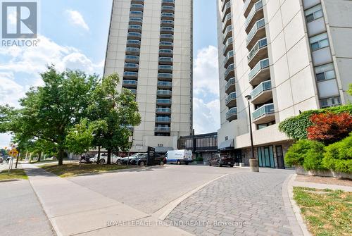 2703 - 323 Colborne Street, London East (East K), ON - Outdoor With Facade