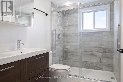 2347 Baseline Road, Ottawa, ON - Indoor Photo Showing Bathroom