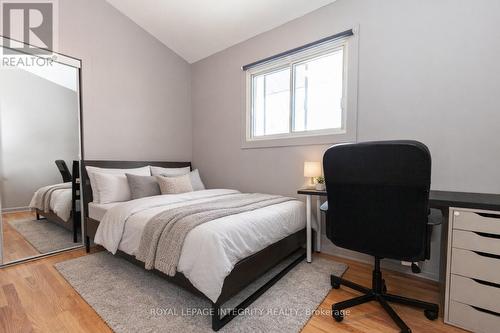 2347 Baseline Road, Ottawa, ON - Indoor Photo Showing Bedroom