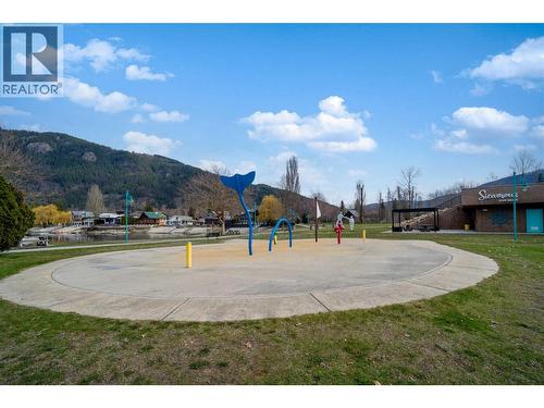 Splash Zone - 266 Sunset Drive, Sicamous, BC 