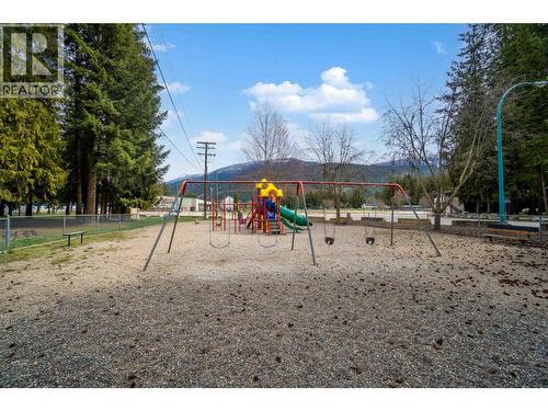 266 Sunset Drive, Sicamous, BC 